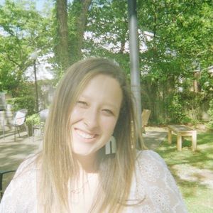 Meet your Posher, Claire